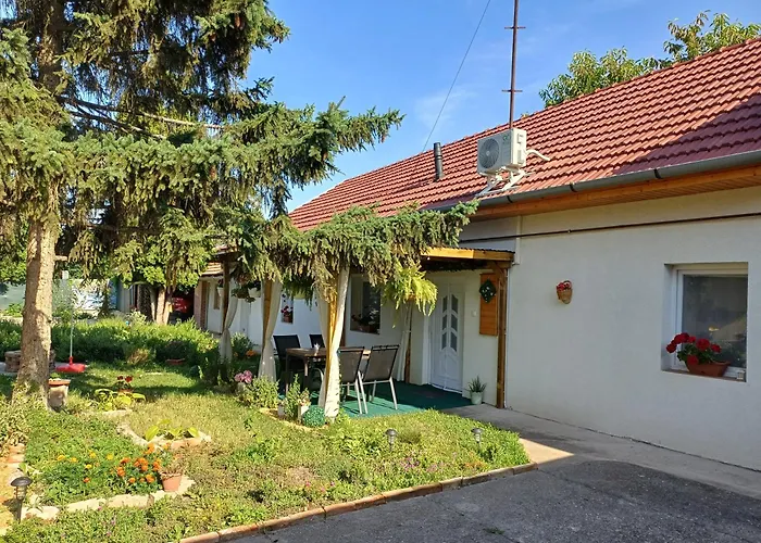 Szazszorszep Vendeghaz