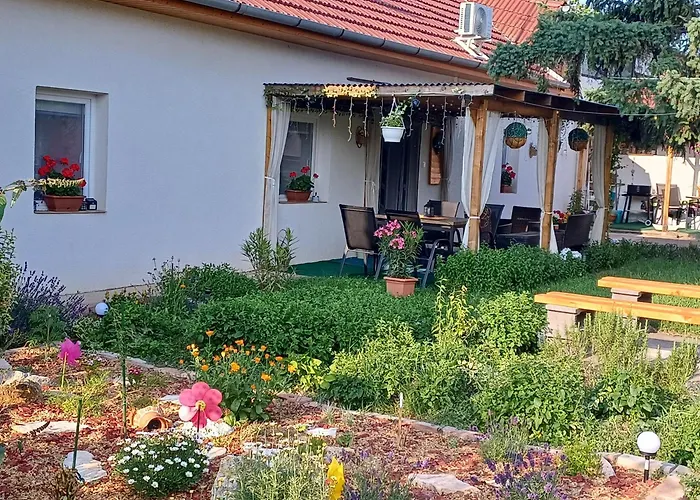 Szazszorszep Vendeghaz