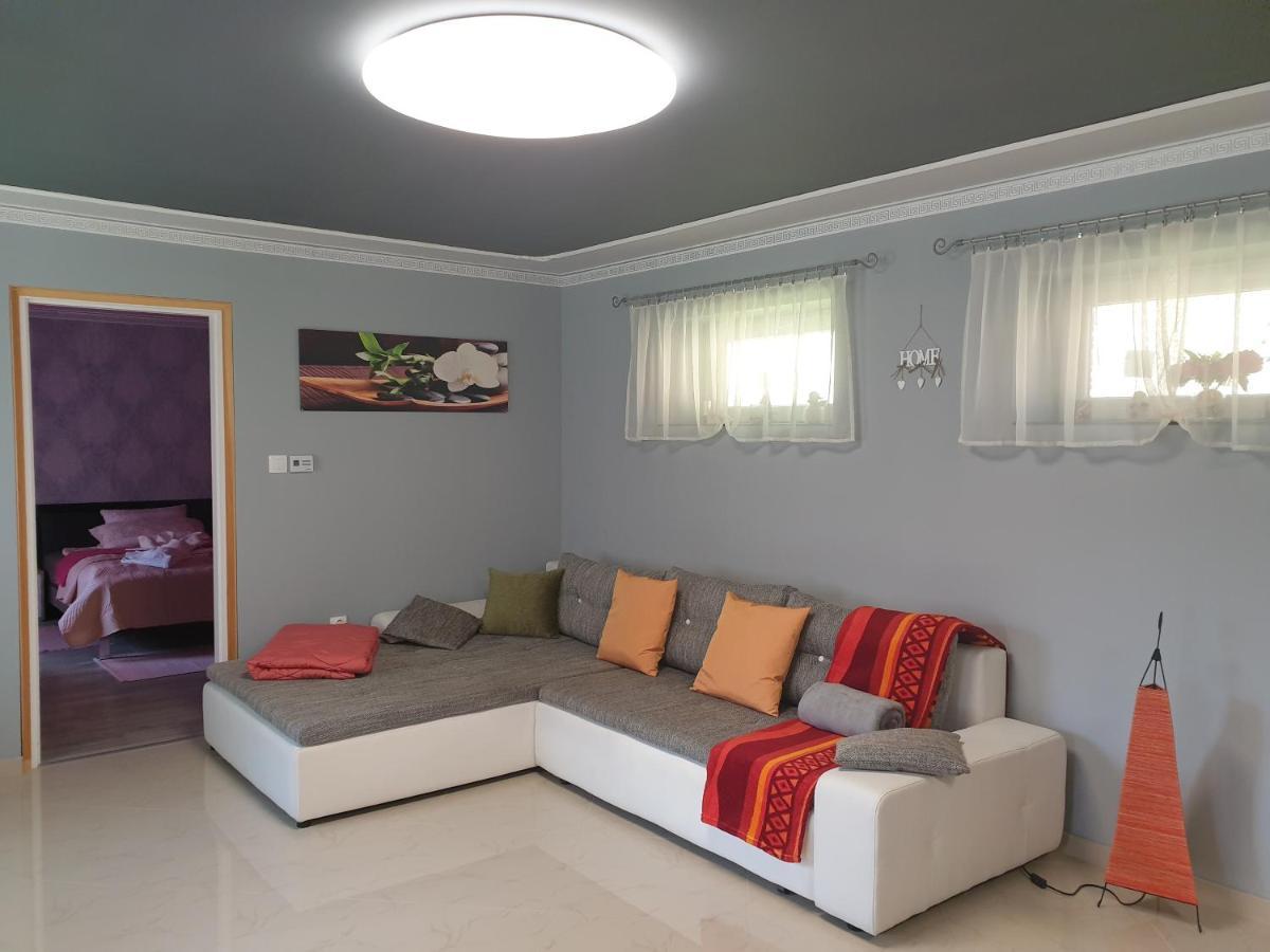 Apartment Szazszorszep Vendeghaz