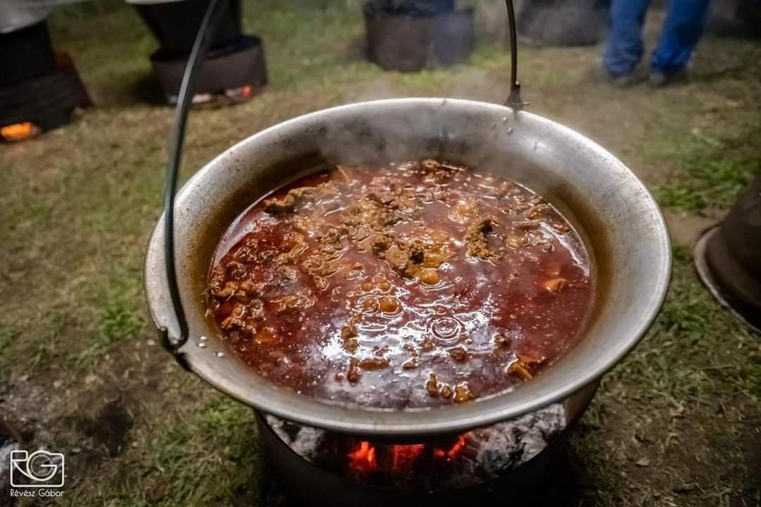 Szazszorszep Vendeghaz