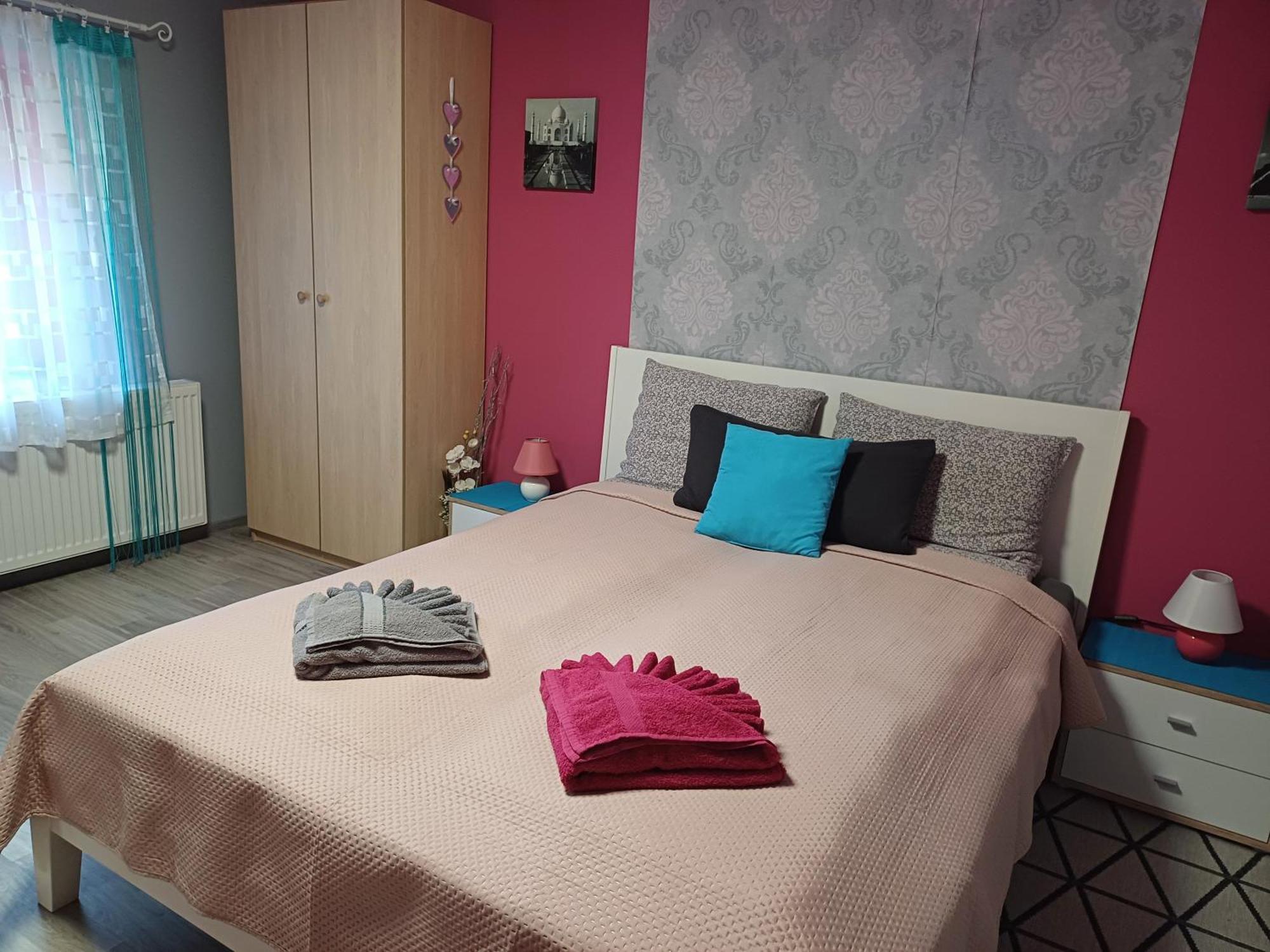 Apartment Szazszorszep Vendeghaz *